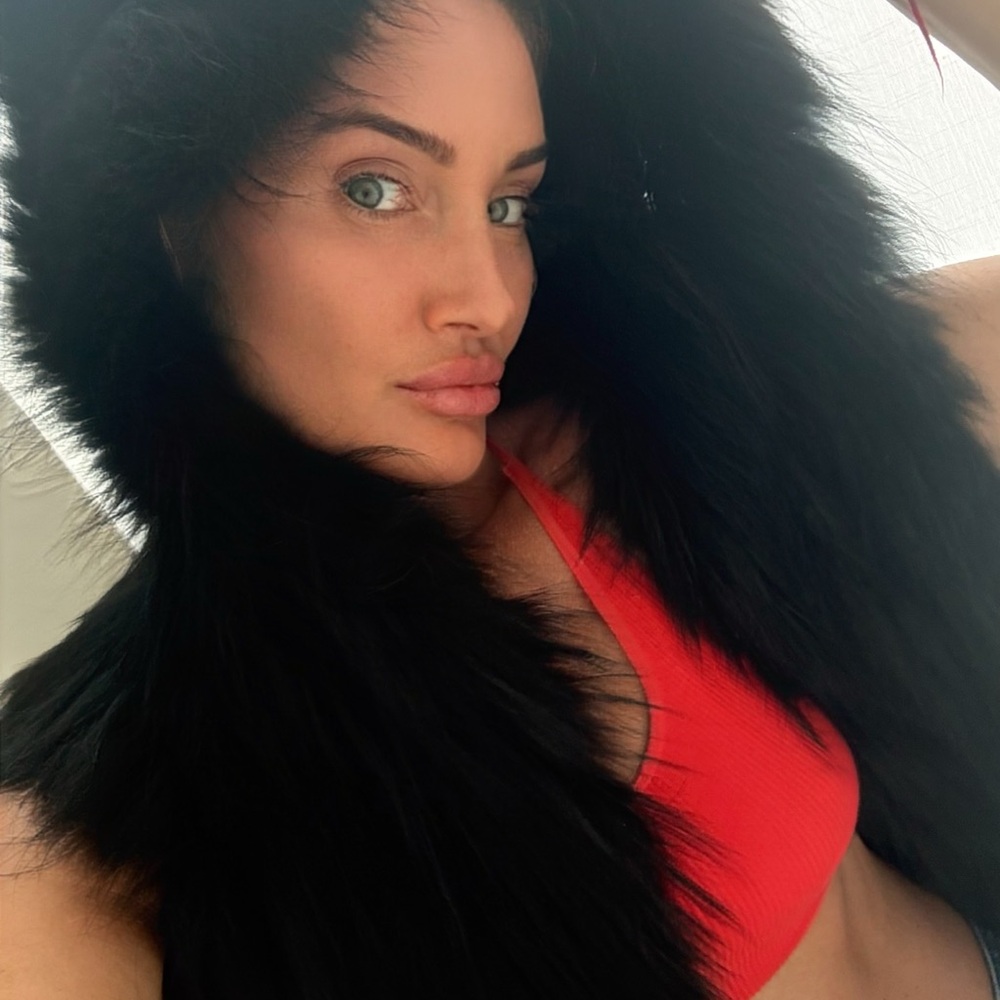 Scoop FOX Luxurious Black Fur Hooded vest